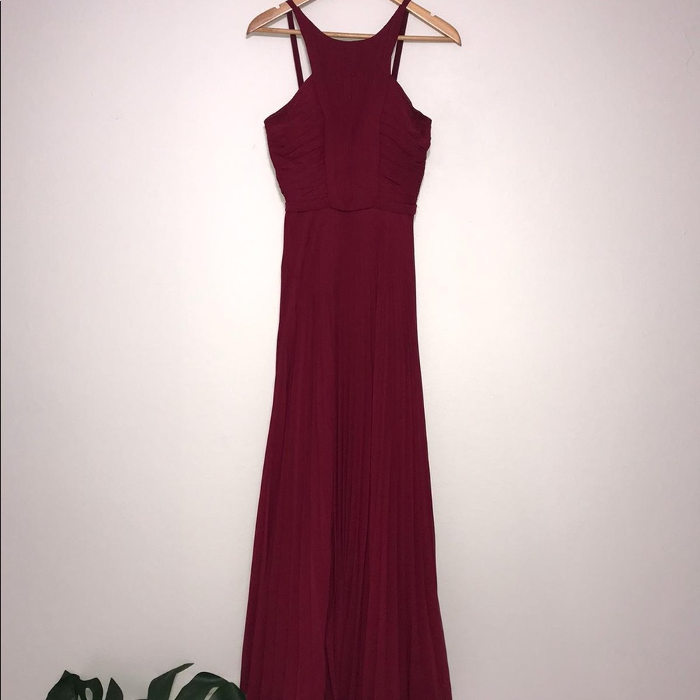 Tulle & Chantilly halter wine pleaded dress